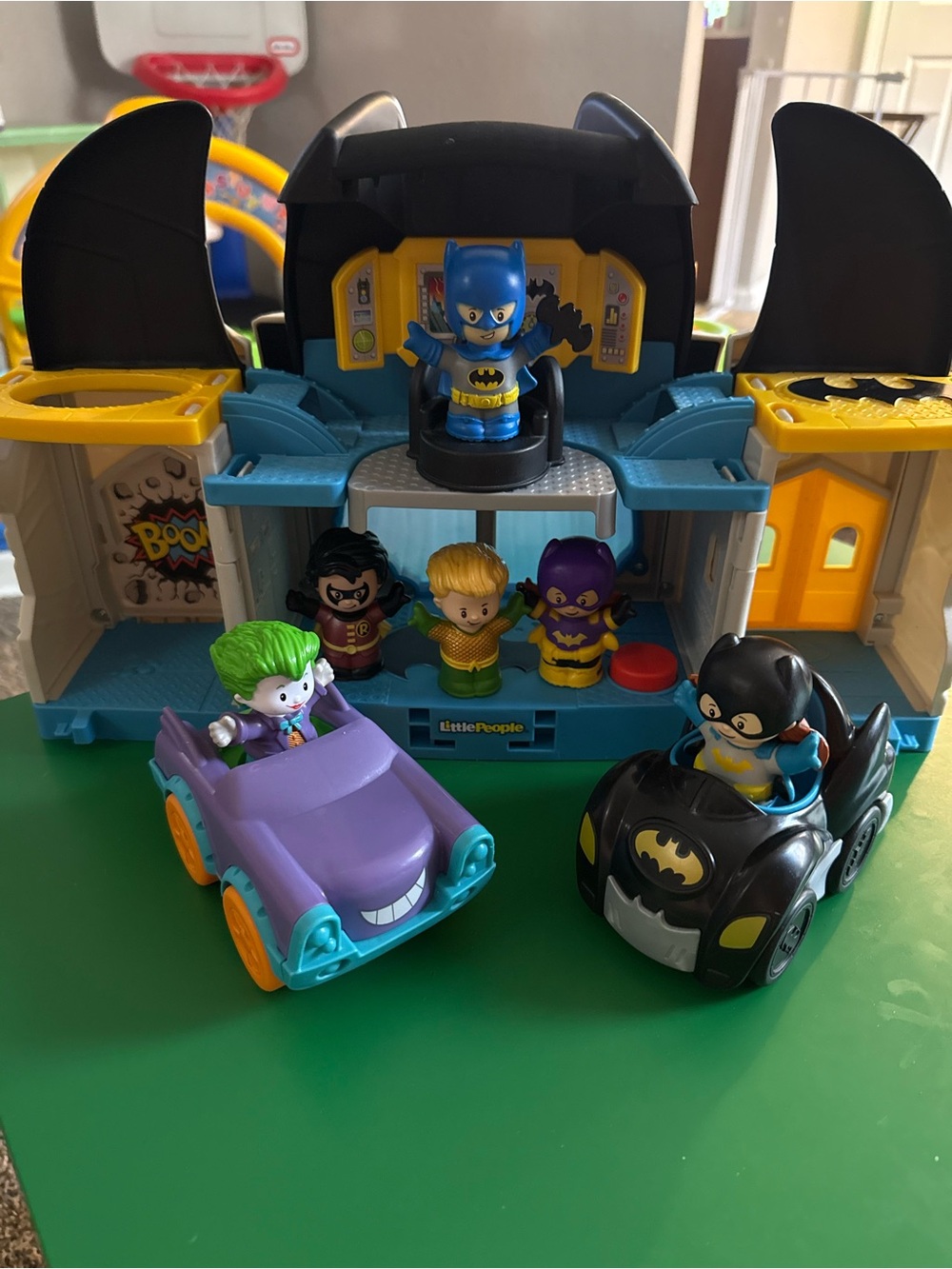 Little people Batman playset